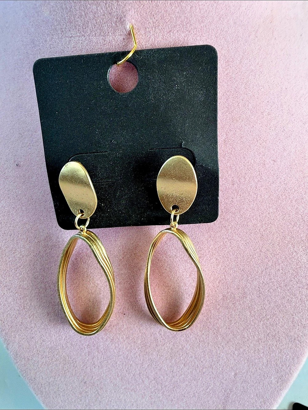 Gold-Tone Oval Drop Earrings Like New